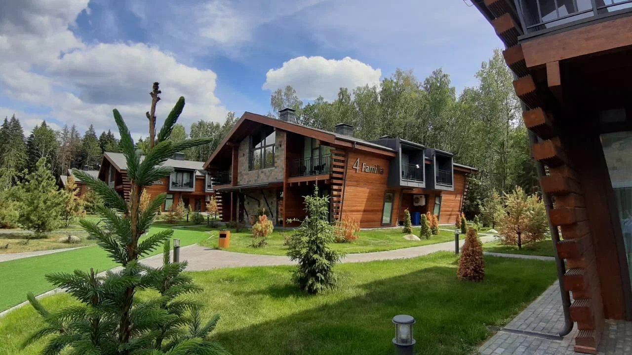 Отель «LES Art Resort» 4*